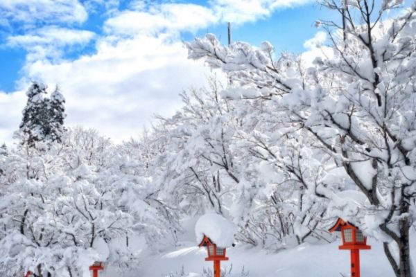 Hokkaido từ một vùng đất hoang sơ của người Ainu đã trải qua nhiều giai đoạn phát triển