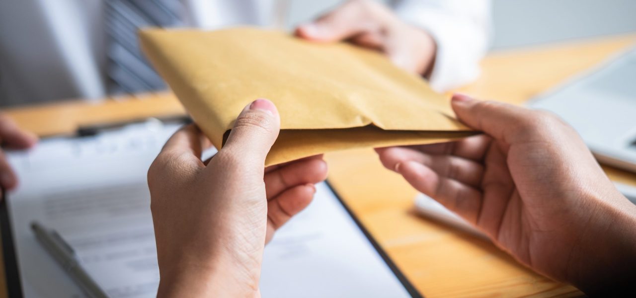 Lừa đảo xuất khẩu lao động khiến lao động mất tiền và không được đi XKLĐ theo nhu cầu của bản thân