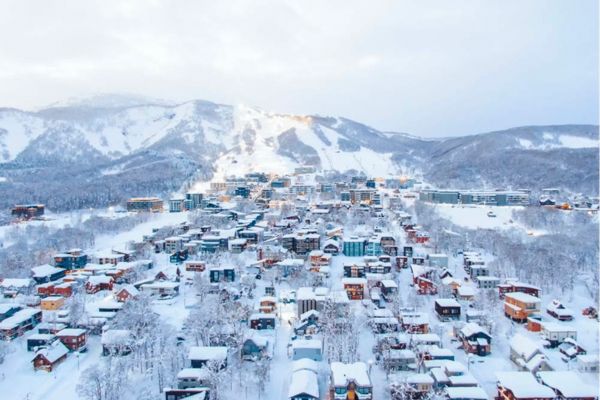 Hokkaido trắng tinh trong cảnh tuyết phủ