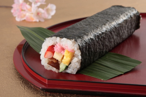 Món Sushi cuộn đẹp mắt ngon nhức nách