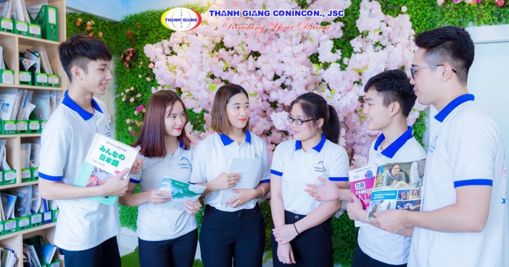 học viên thanh giang học tập